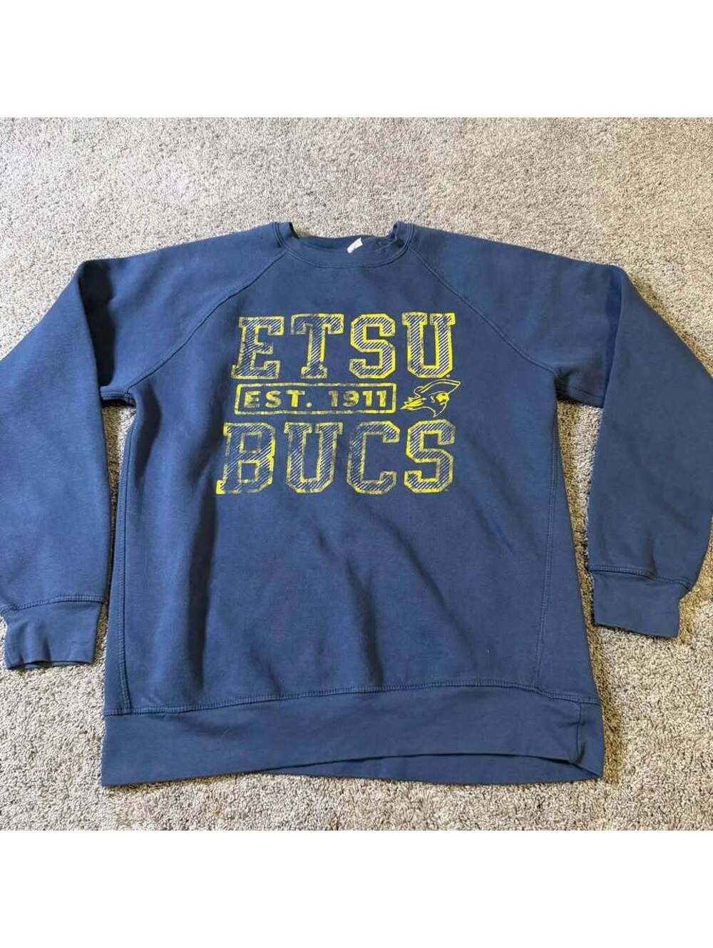 League ETSU East Tennessee State University Bucs Sweatshirt size Medium